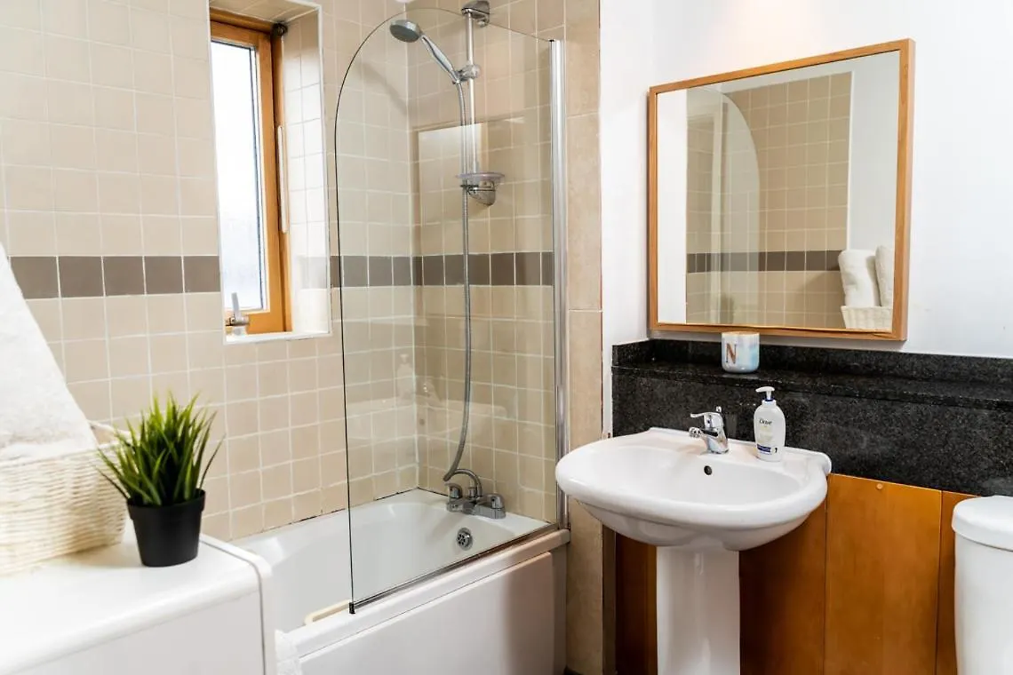 Apartment Stunning 1 Bedroom Appartment In Grand Cannal Dublin