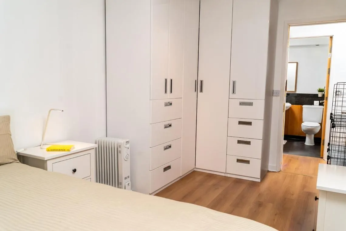 Stunning 1 Bedroom Appartment In Grand Cannal Dublin Ireland