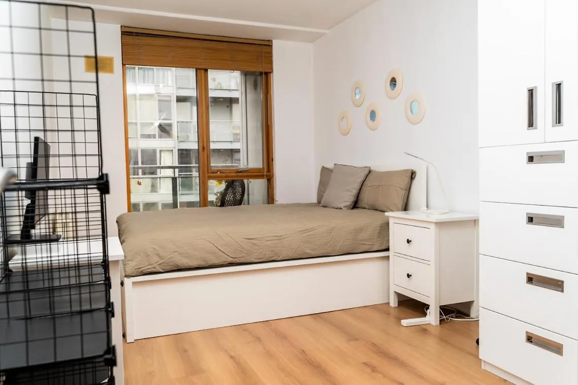 Stunning 1 Bedroom Appartment In Grand Cannal Dublin 0*,  Ireland